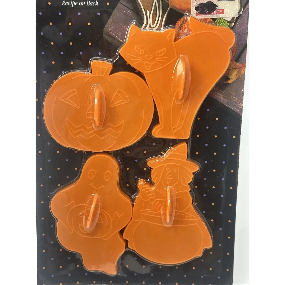 NEW Vintage Wilton Halloween Favorites Cookie Cutters 4 Pc Cat Witch Ghost Pumpk